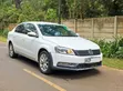 Volkswagen Passat 2011 Nyeupe - 5
