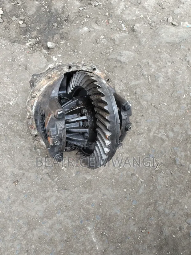 Isuzu NKR 7/41 or 7/43 Differential - 1