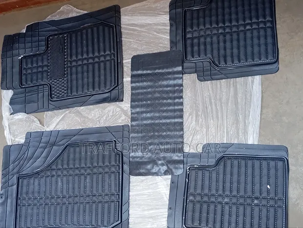 Mateti Nyeusi za Sakafu za Gari 3D - 1