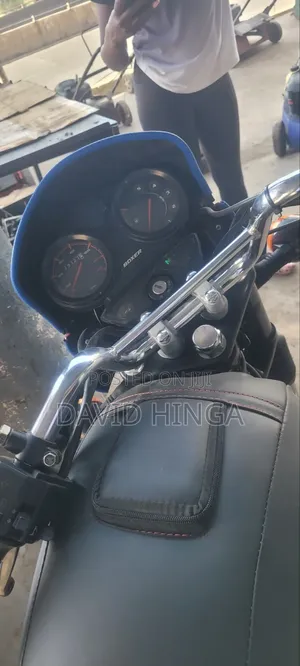 Bajaj Boxer 125 2025