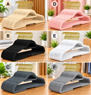 Velvet Hangers (10 PCS)