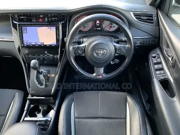 Toyota Harrier 2.0 GR Sport 2018 - 1