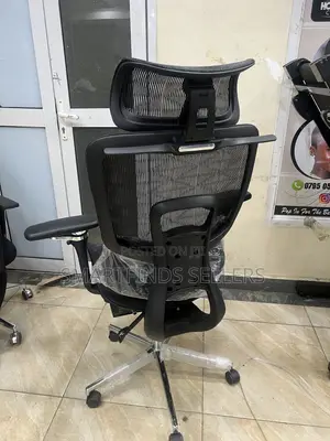 Ergoflex Office Chair - Nyeusi, Mpya Kabisa