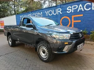 Toyota Hilux Revo Double Cab Diesel 2.4 RWD 2019 Gray