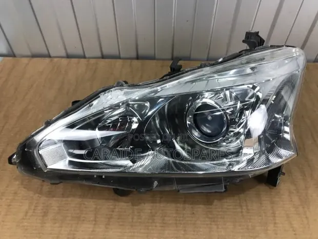 Nissan Teana 2015-2017 Xenon Headlights - 1