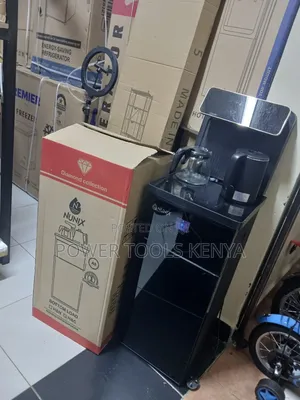 Nunix Chombo cha Maji cha Chini cha Moto na Baridi chenye Mashine ya Kahawa