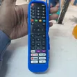 Remote Asili ya Hisense Vidaa na Kesi ya Silicone ya Bluu na Betri - 3