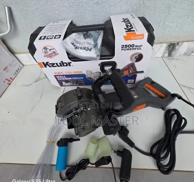 Kzubr 2800W Electric Wall Chaser - 1