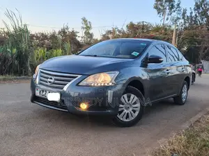 Nissan Bluebird 2013 - Blue