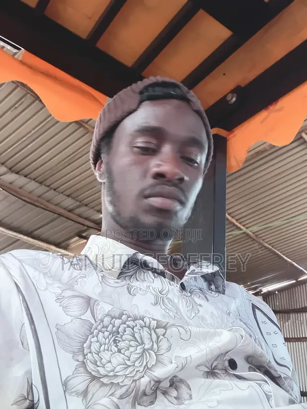 Mtaalamu wa Mauzo na Masoko Anatatafuta Nafasi - 1
