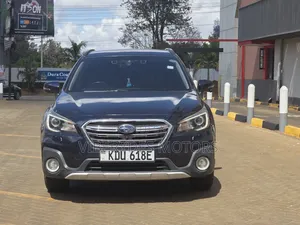 Subaru Outback 2018 Rangi ya Burgundy