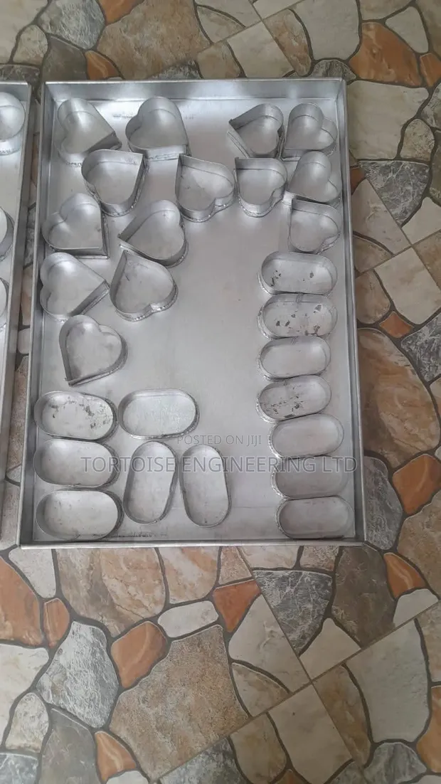 Trei za Kuokea Mkate za Aluminium - 1