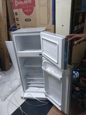 Smartpro Friji la Milango Miwili na Freezer Juu