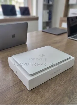 Apple MacBook Pro 2019 13" Intel Core i5 8GB RAM 256GB SSD