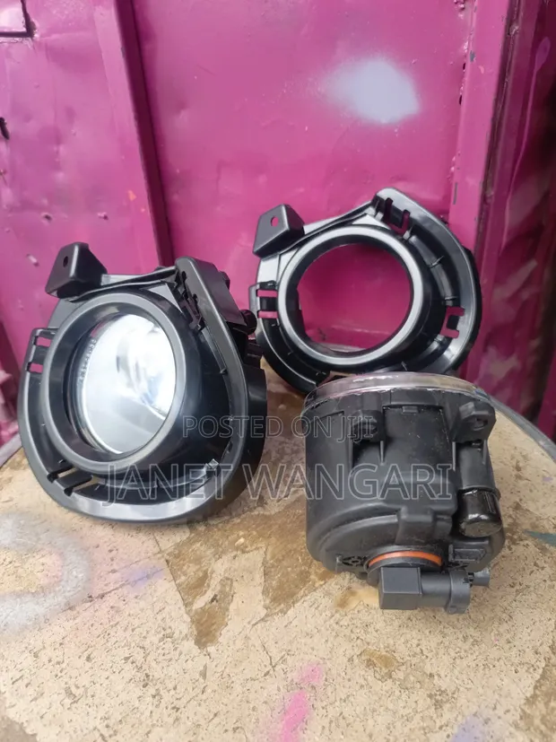 Toyota Fielder/Axio Fog Lights & Covers (Model 165) - 1
