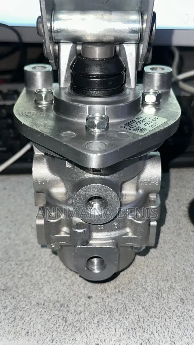Japanese Truck & Bus Spare Parts - 1