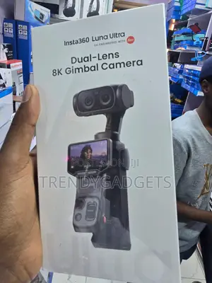 Insta360 Luna Ultra 8K Vlogging Camera with Detachable Screen