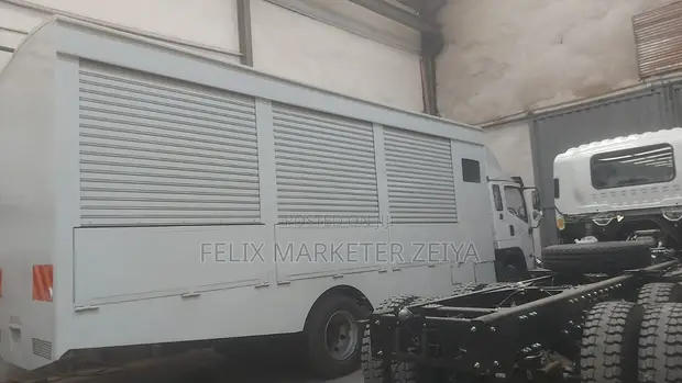 FAW JK6 Roadshow Truck Mpya (2026) - 1