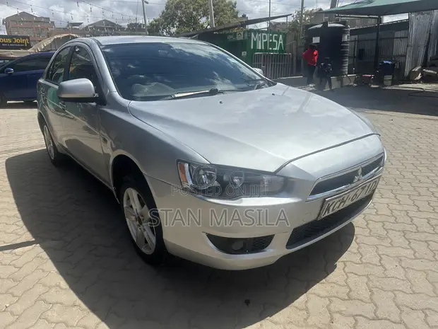 Mitsubishi Galant 2009 Silver - 1