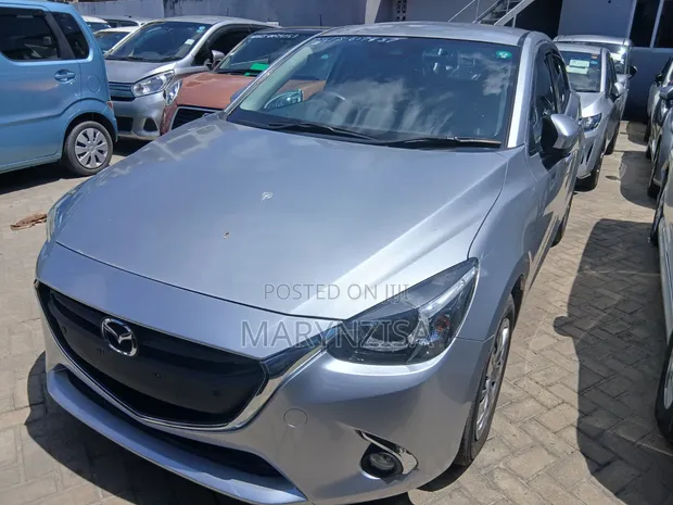 Mazda Demio 2019 Silver - 1