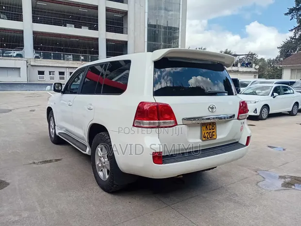 Toyota Land Cruiser V8 2015 - 1