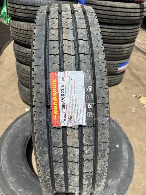 Tairi ya Roadshine 255/70R22.5 16PR - 1