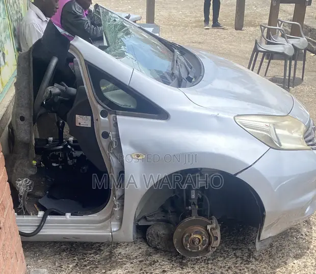 Nissan Note Half Cut - 1