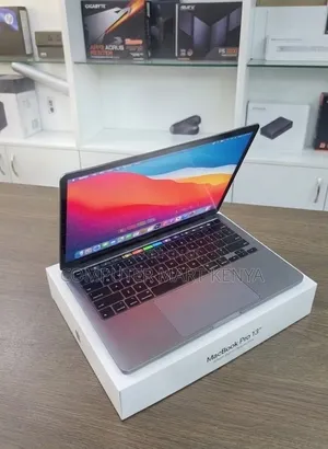 Apple MacBook Pro 2018 13" 8GB RAM Intel Core i5 256GB SSD