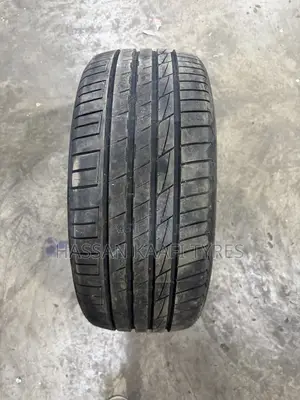 Tairi Mpya Durun 245/40R20