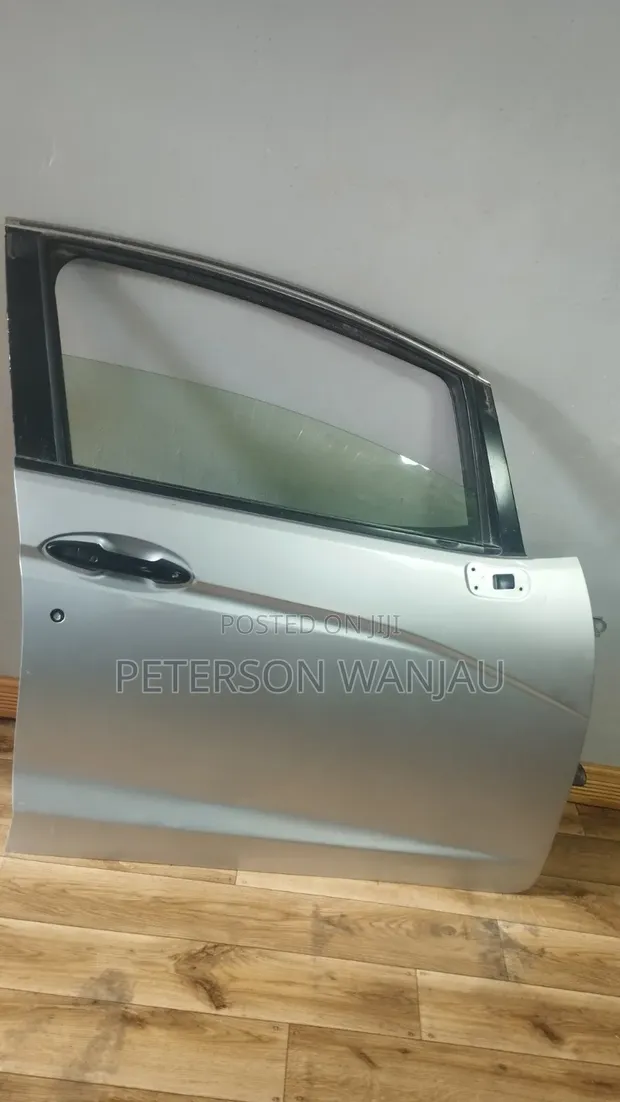 Honda Fit Driver Door 2015 - 1