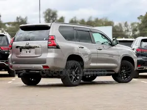Toyota Land Cruiser Prado 2.8 2021 Brown