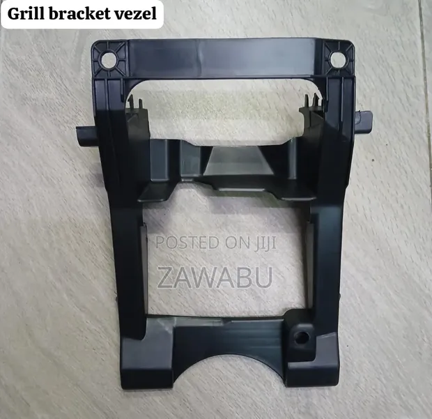Honda Vezel 2014 Grill Support Bracket - 1