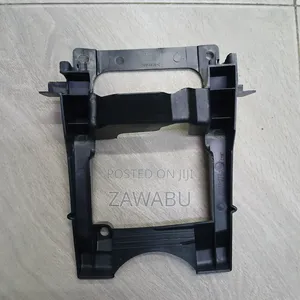 Honda Vezel 2014 Grill Support Bracket