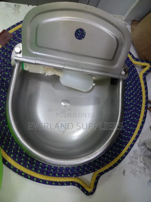 Stainless Steel Farm Bowl for Cows - 1
