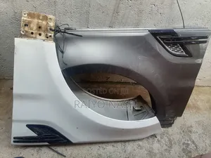Range Rover Sport Fenders (Mpya na Zilizotumika)