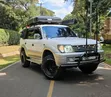 Toyota Land Cruiser Prado 2001 Nyeupe - 2