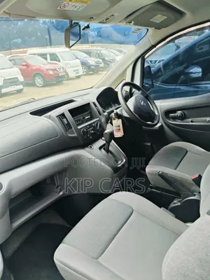 Nissan NV200 2016 Van ya Mizigo