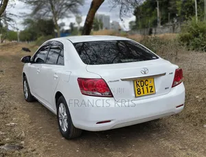 Toyota Allion 2014 Nyeupe