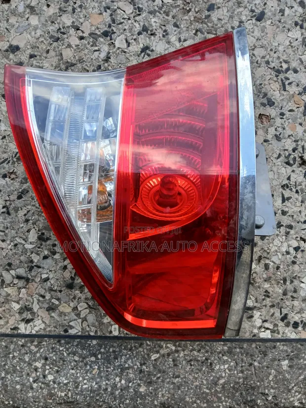 Subaru Legacy BL5 Taillight - 1