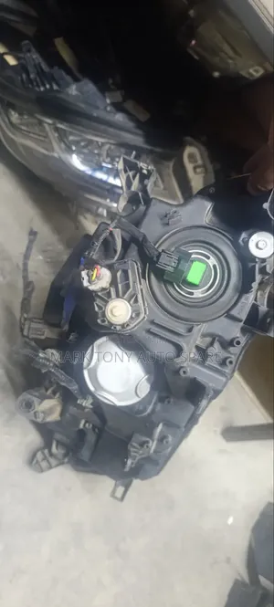 Nissan X-Trail 2018 Headlights (Non-Xenon, Ex-Japan)