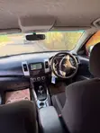 Mitsubishi Outlander SE 2010 Black - 2
