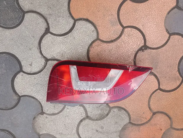Volkswagen Up Taillight - 1
