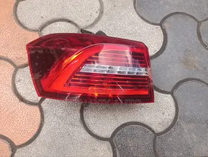 Volkswagen Passat B8 Estate/Variant Taillight (2014-2019)