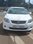Toyota Corolla Fielder 2010 Nyeupe - 1