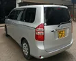 Toyota Noah 2013 Nyeusi - 4