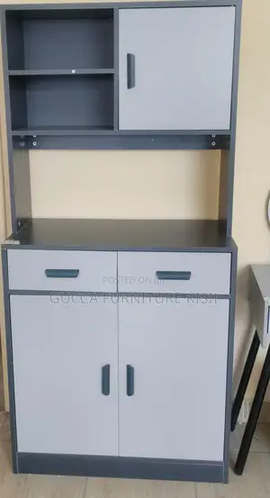 Kabati la Pantry la Jikoni la Mbao Lililotengenezwa Maalum