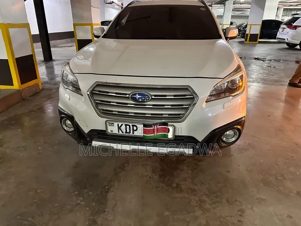2016 Subaru Outback White - 1