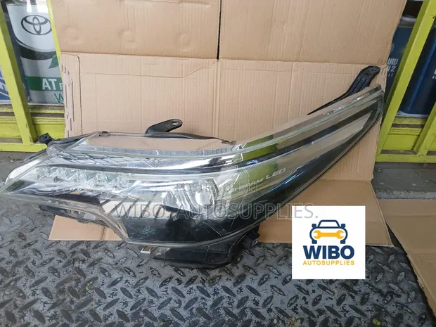 Toyota Fortuner 2015 Xenon Headlights (Ex-Japan) - 1