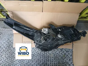 Toyota Fortuner 2015 Xenon Headlights (Ex-Japan)