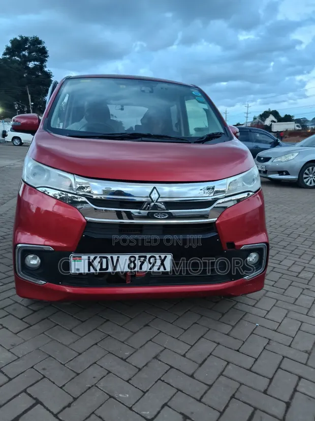 Mitsubishi EK Sport 2019 Nyekundu - 1
